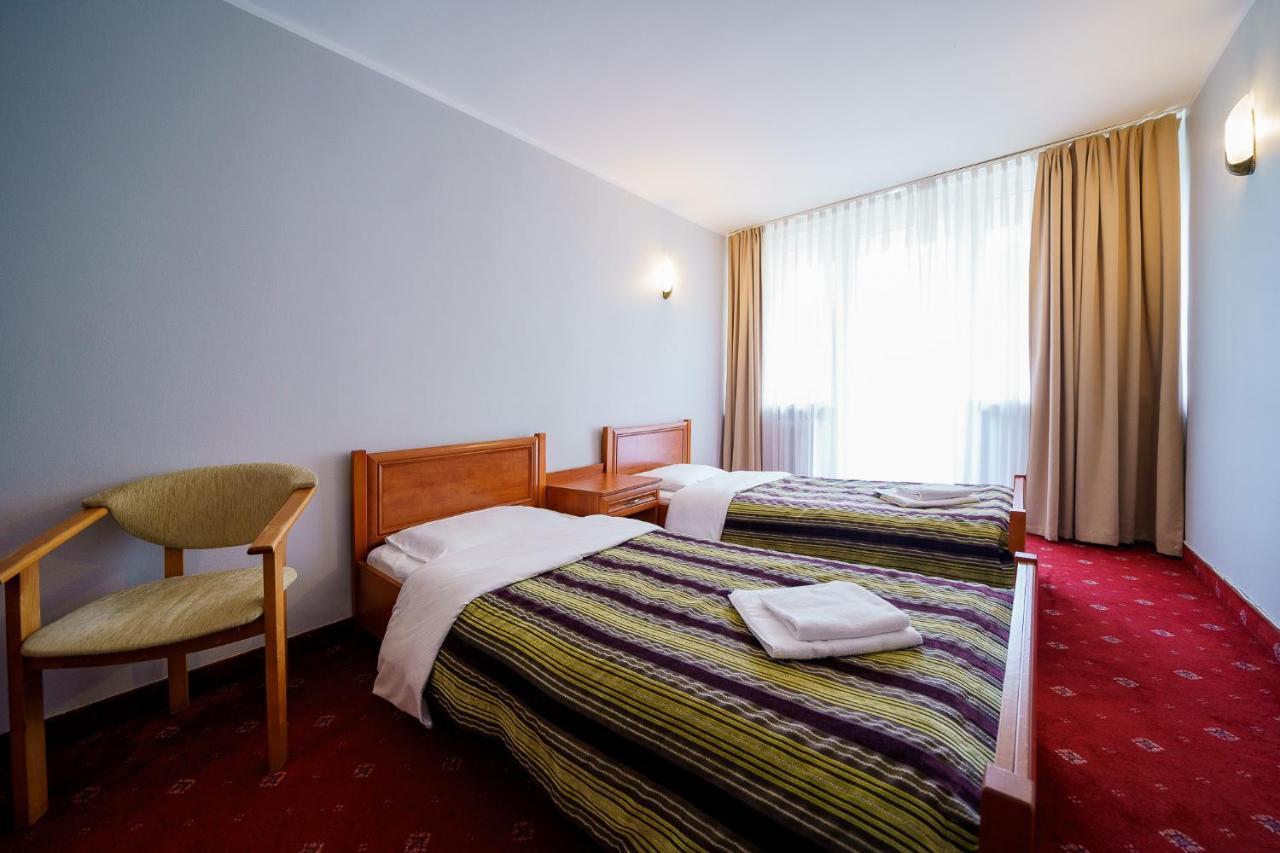 Promenada Zegrze Hotel Bialobrzegi  Ngoại thất bức ảnh