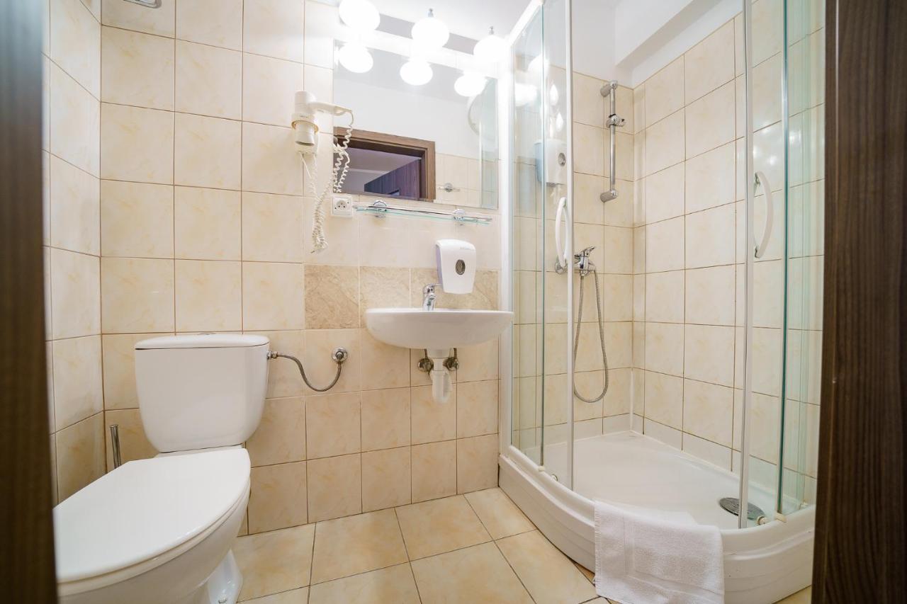 Promenada Zegrze Hotel Bialobrzegi  Ngoại thất bức ảnh