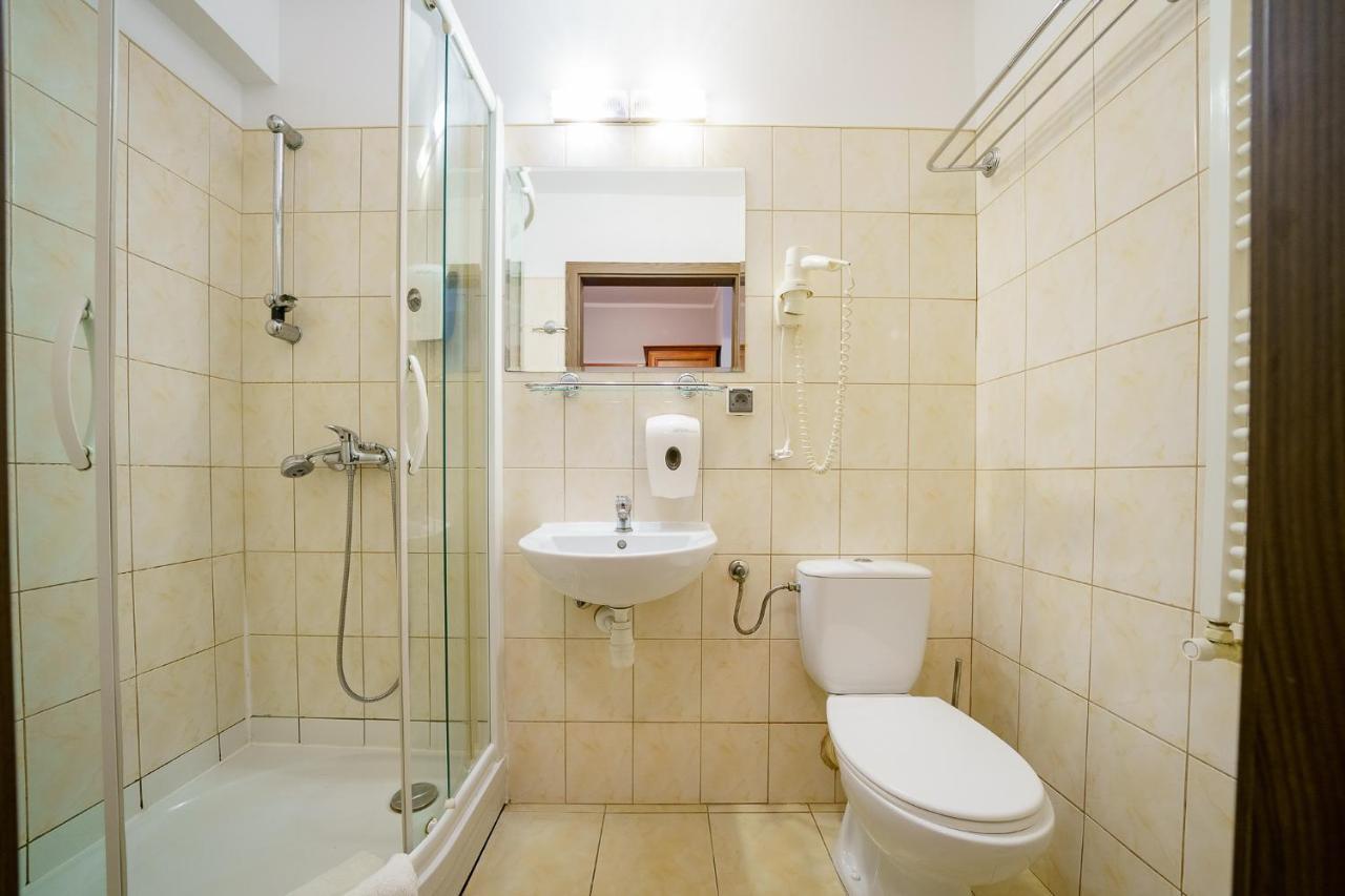 Promenada Zegrze Hotel Bialobrzegi  Ngoại thất bức ảnh